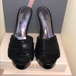 Women’s shoes